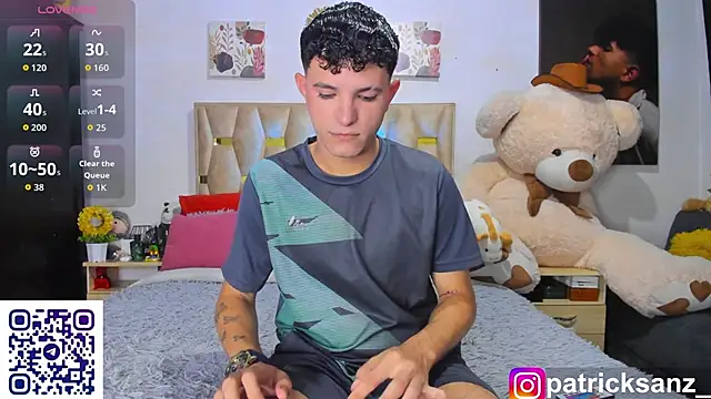 Snapshot of patrick_sanzz chatting on October 21, 2:29 pm patrick sanzz online show from October 21, 2:29 pm