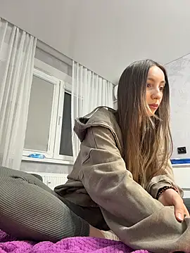 viviandaimond1 online show from February 9, 6:45 pm