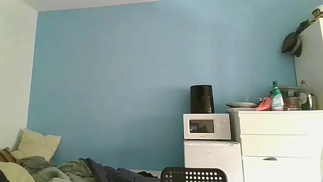 Snapshot of sorolla12 chatting on May 15, 12:56 pm sorolla12 online show from May 15, 12:56 pm