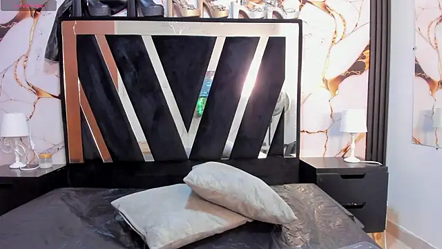 KarinaSimonz online show from February 1, 11:14 pm