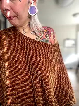 GoldieBakeman online show from December 15, 5:17 pm