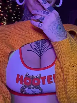 GoldieBakeman online show from January 9, 5:04 pm