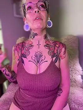 GoldieBakeman online show from February 12, 8:26 pm