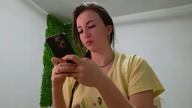 Snapshot of Lorennameliyy chatting on February 11, 7:59 pm Lorennameliyy online show from February 11, 7:59 pm