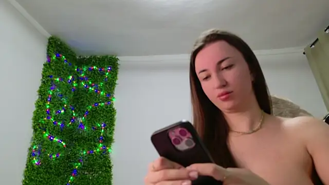 Snapshot of Lorennameliyy chatting on February 27, 7:47 pm Lorennameliyy online show from February 27, 7:47 pm