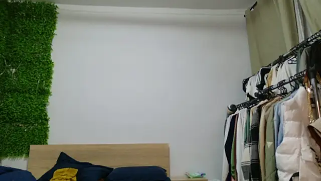 Snapshot of Lorennameliyy chatting on March 20, 8:19 pm Lorennameliyy online show from March 20, 8:19 pm