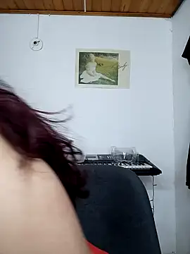 Emi chik online show from January 3, 10:52 am