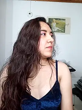 Emi chik online show from October 15, 10:48 am