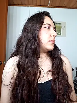 Emi chik online show from October 30, 11:33 am