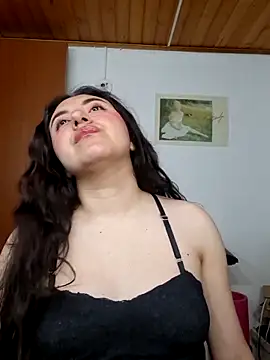 Emi chik online show from April 9, 10:42 am