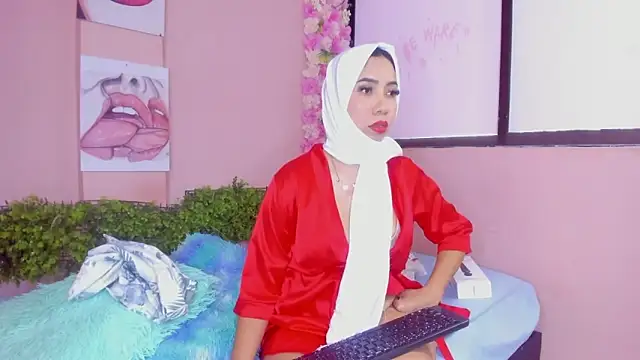 Sweet hot mia online show from February 28, 7:35 pm