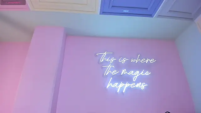 KatieNolan 1 online show from February 5, 7:18 pm