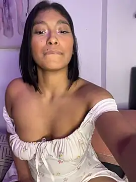 Isabella fasilier online show from March 22, 7:36 am