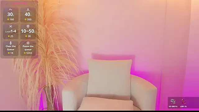 Snapshot of thaliafox_ chatting on September 23, 12:24 am thaliafox online show from September 23, 12:24 am