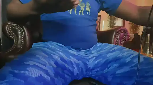 Snapshot of Pressure69mee chatting on January 29, 8:56 pm Pressure69mee online show from January 29, 8:56 pm