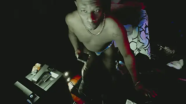 Snapshot of Pressure69mee chatting on January 31, 8:01 am Pressure69mee online show from January 31, 8:01 am