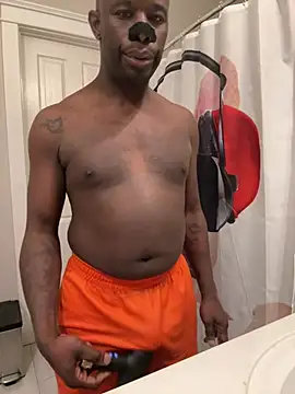 Snapshot of Pressure69mee chatting on February 5, 12:10 am Pressure69mee online show from February 5, 12:10 am