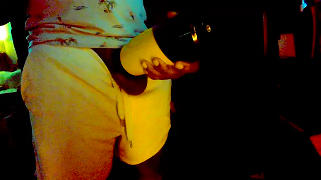 Snapshot of Pressure69mee chatting on March 9, 9:46 am Pressure69mee online show from March 9, 9:46 am