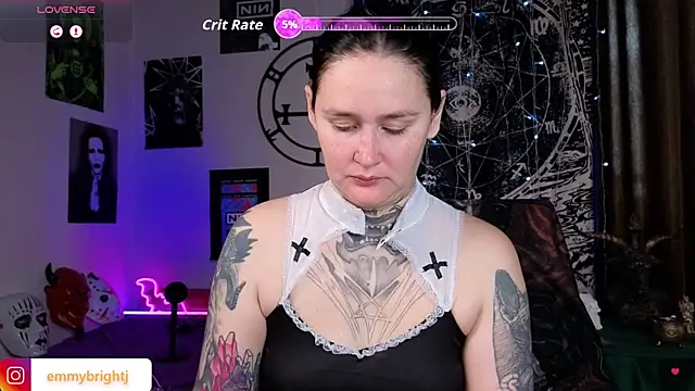 Emmybrightj  online show from April 13, 5:35 am