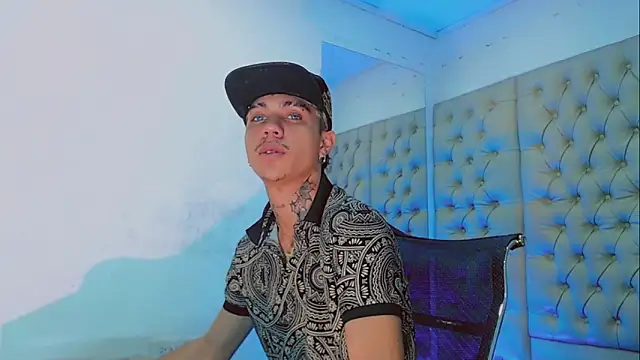 HannibalLester online show from February 12, 2:45 am