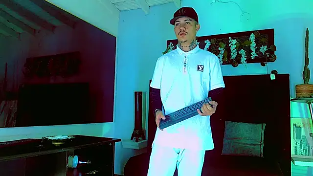 HannibalLester online show from March 14, 2:28 am