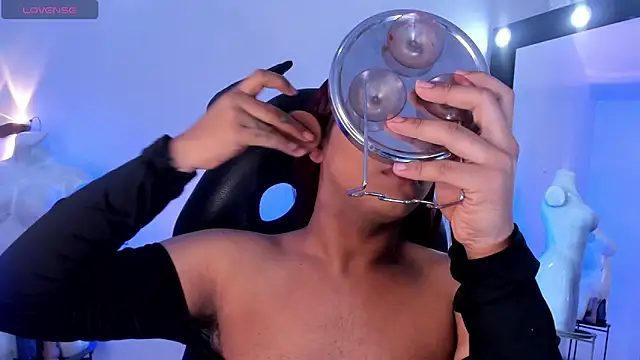 Emili Roux online show from March 19, 10:30 am