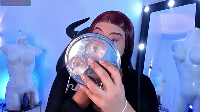 Emili Roux online show from March 23, 10:19 am