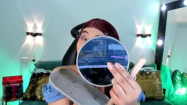 Emili Roux online show from March 31, 10:15 am