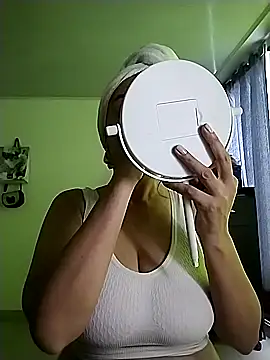 hailey85 online show from November 2, 7:49 pm