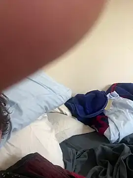 Snapshot of mackshaft4711 chatting on February 14, 2:33 pm mackshaft4711 online show from February 14, 2:33 pm