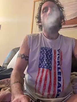 Snapshot of mackshaft4711 chatting on December 20, 2:29 am mackshaft4711 online show from December 20, 2:29 am