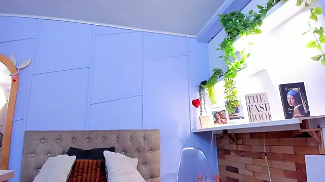 nathalie rossel online show from November 22, 7:13 pm