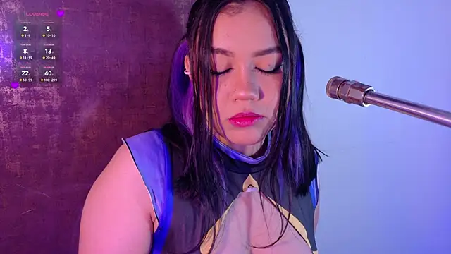 Snapshot of emma_smile chatting on July 25, 12:36 pm emma smile online show from July 25, 12:36 pm