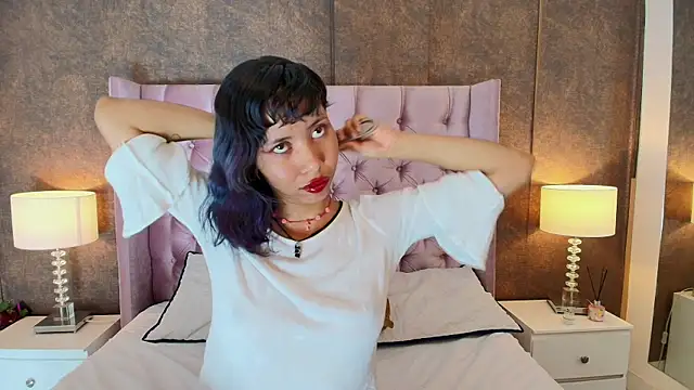 Snapshot of Akane_Uwu chatting on February 13, 2:52 pm Akane Uwu online show from February 13, 2:52 pm