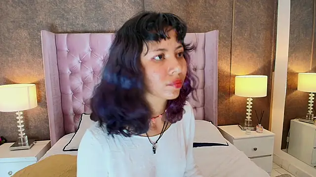 Snapshot of Akane_Uwu chatting on February 13, 6:16 pm Akane Uwu online show from February 13, 6:16 pm