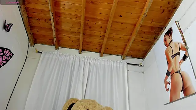 sweet amalia4 online show from September 15, 3:28 am