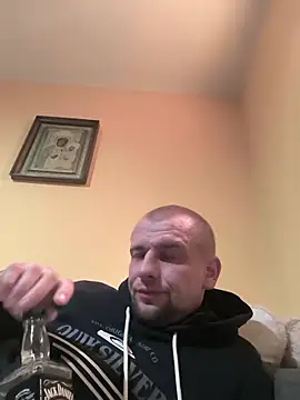 Snapshot of Regularfucker28 chatting on March 18, 1:31 am Regularfucker28 online show from March 18, 1:31 am