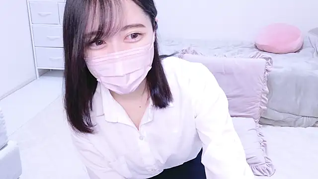 Yurie  online show from February 2, 2:17 am