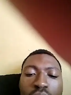 Snapshot of zipeqengeshe21 chatting on March 15, 9:52 am zipeqengeshe21 online show from March 15, 9:52 am