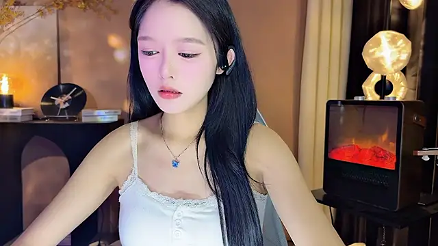 Snapshot of xiaodaibabyy chatting on December 9, 11:36 am xiaodaibabyy online show from December 9, 11:36 am