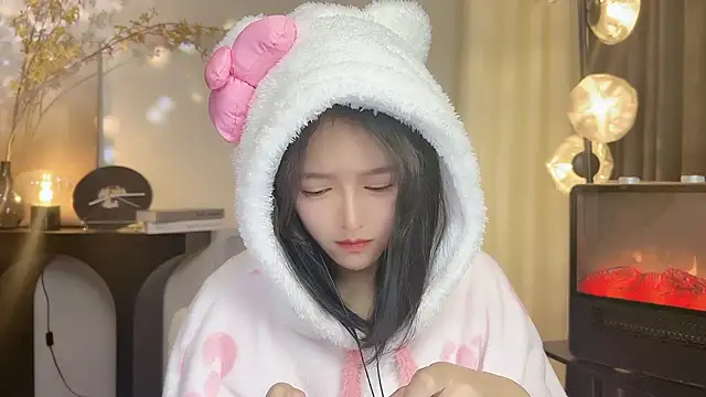 Snapshot of xiaodaibabyy chatting on December 24, 12:55 pm xiaodaibabyy online show from December 24, 12:55 pm