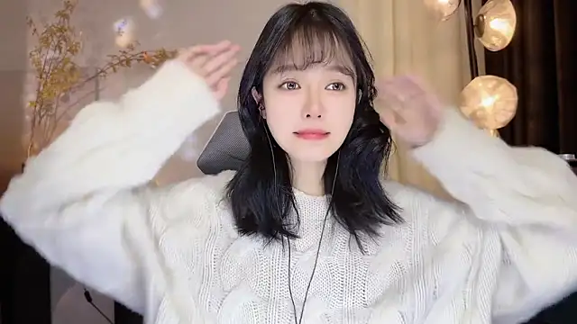 Snapshot of xiaodaibabyy chatting on January 6, 11:18 am xiaodaibabyy online show from January 6, 11:18 am