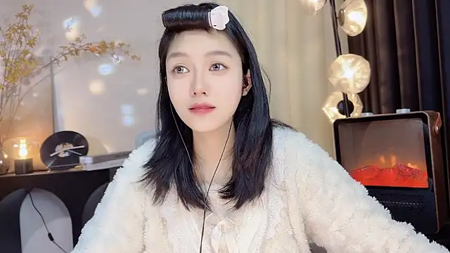 Snapshot of xiaodaibabyy chatting on January 8, 1:52 pm xiaodaibabyy online show from January 8, 1:52 pm