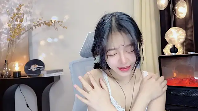 Snapshot of xiaodaibabyy chatting on January 13, 3:47 pm xiaodaibabyy online show from January 13, 3:47 pm