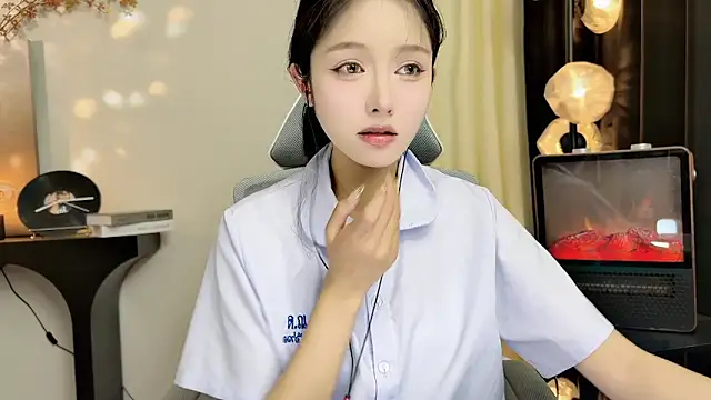 Snapshot of xiaodaibabyy chatting on February 5, 2:05 pm xiaodaibabyy online show from February 5, 2:05 pm