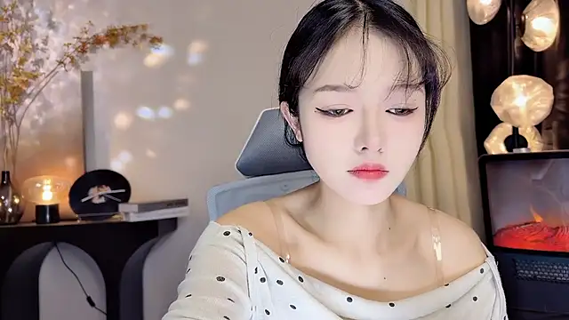 Snapshot of xiaodaibabyy chatting on February 9, 1:25 pm xiaodaibabyy online show from February 9, 1:25 pm