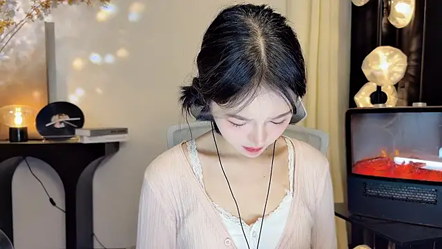 Snapshot of xiaodaibabyy chatting on February 10, 4:25 pm xiaodaibabyy online show from February 10, 4:25 pm