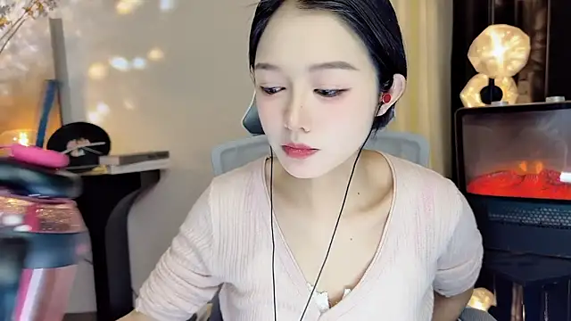 Snapshot of xiaodaibabyy chatting on February 13, 4:39 pm xiaodaibabyy online show from February 13, 4:39 pm