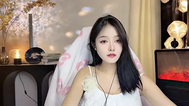 Snapshot of xiaodaibabyy chatting on February 25, 4:21 pm xiaodaibabyy online show from February 25, 4:21 pm