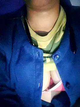 Snapshot of lovelyruhi chatting on January 8, 6:52 pm lovelyruhi online show from January 8, 6:52 pm